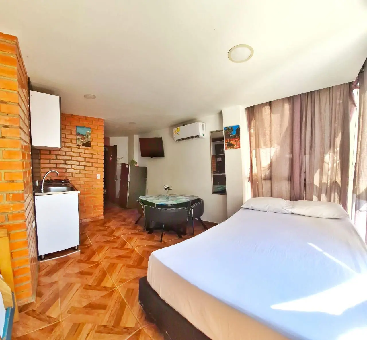 Aloha 101 — interior del apartamento en El Rodadero