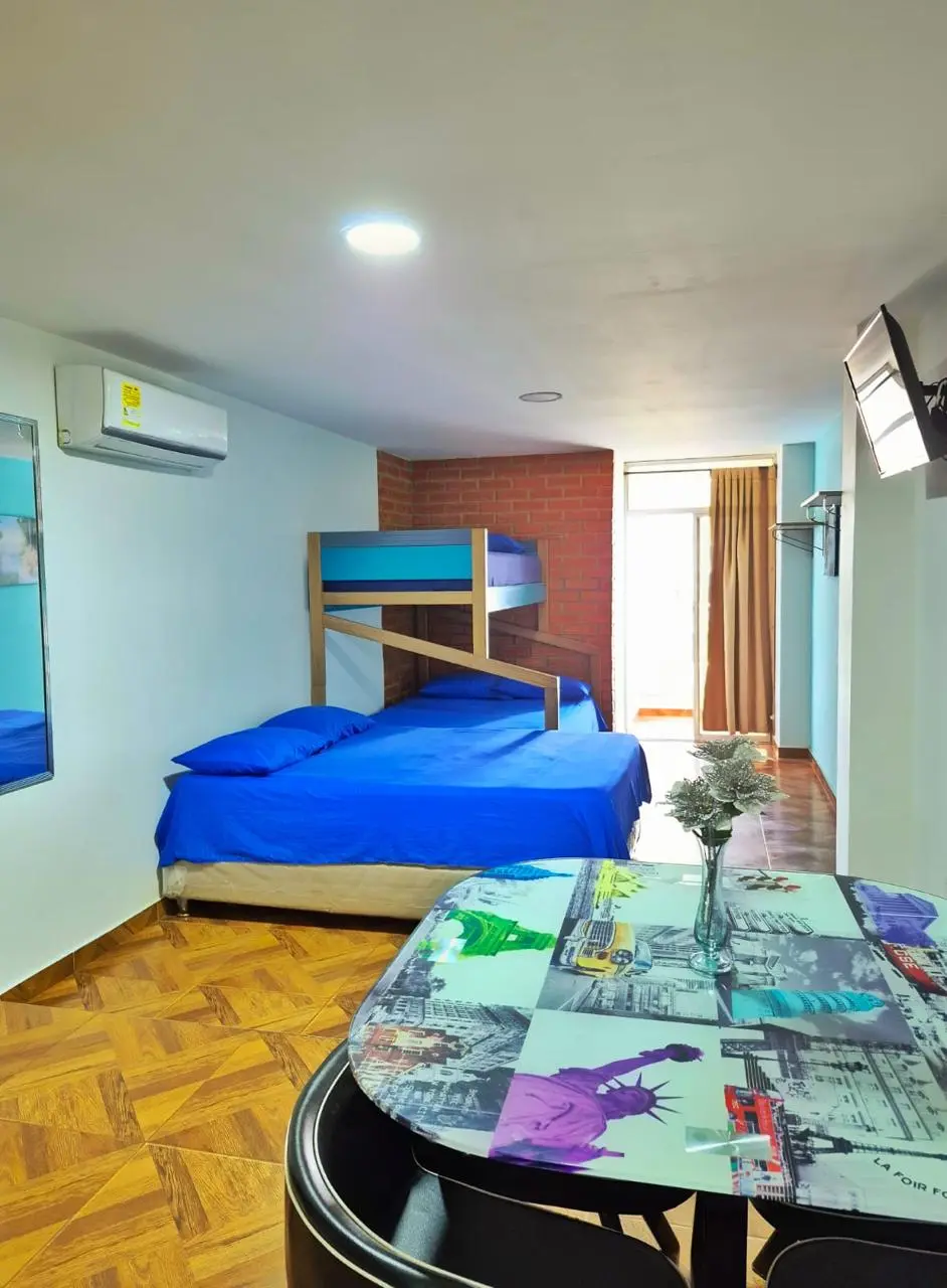 Apartamento Aloha 102 en El Rodadero — sala y comedor